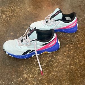 Reebok Nanoflex - great condition; sz 7; gently worn